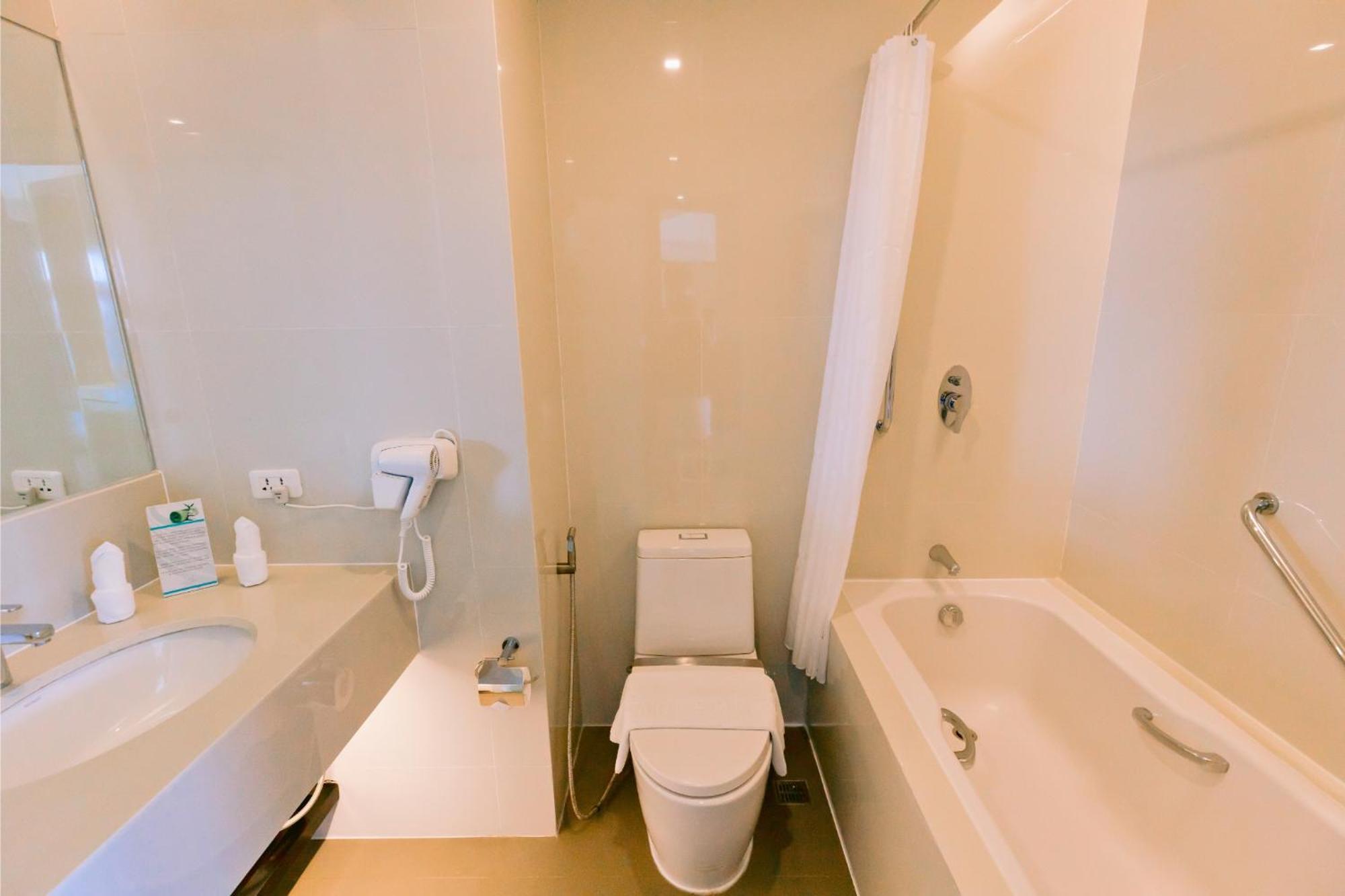 Arterra Seaview Resort Lapu-Lapu City Exterior foto